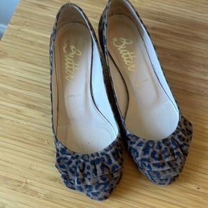 Butter shoes size 7